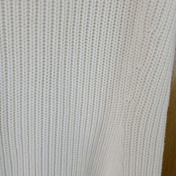 Talbots 100% cotton elbow length sleeve crew neck sweater with button detail - Picture 6 of 7